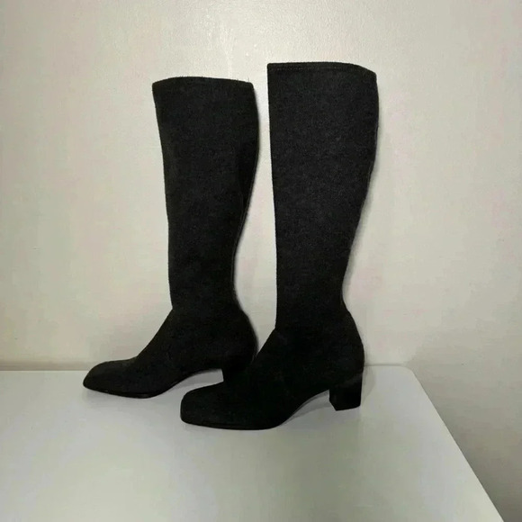 Vintage 80s Yves Saint Laurent gray wool felt square toe knee high boots 6 - Picture 6 of 11